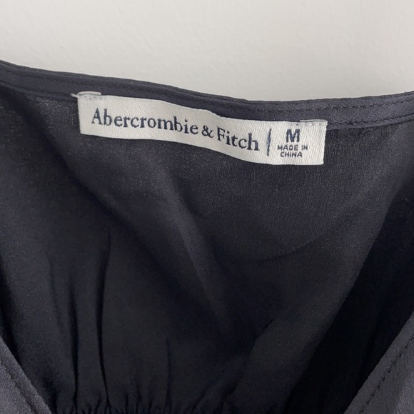 NWOT Abercrombie & Fitch Satin Tie-Front Cami - Picture 5 of 5